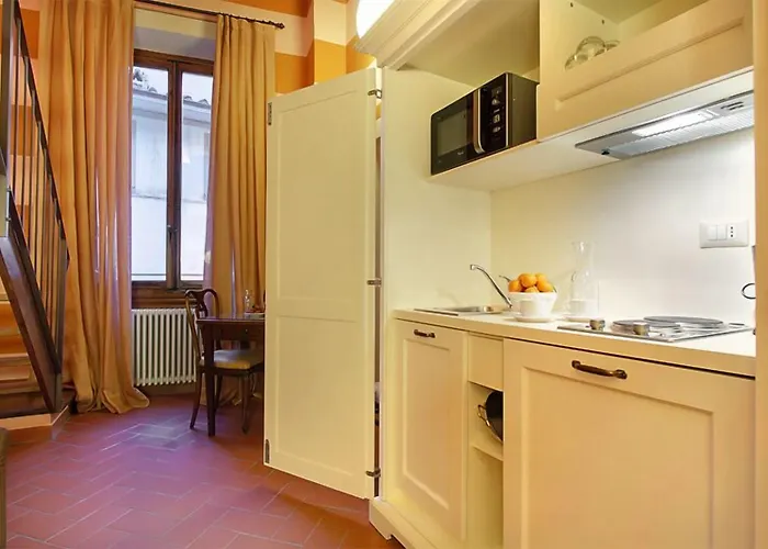 Al Giglio Bottonato * Firenze